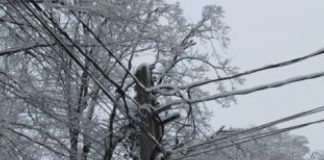 Mii de familii, fără curent electric