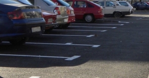 Taxa de concesionare a locurilor de parcare, mai scumpă