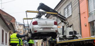 Peste 240 de amenzi și 11 mașini ridicate de polițiștii locali în primele zile ale anului 2019