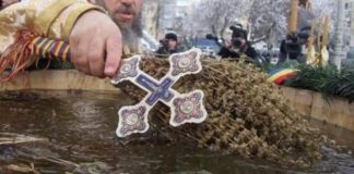 Tradiții și obiceiuri de Bobotează. Ce e bine să faci ca să ai noroc tot anul