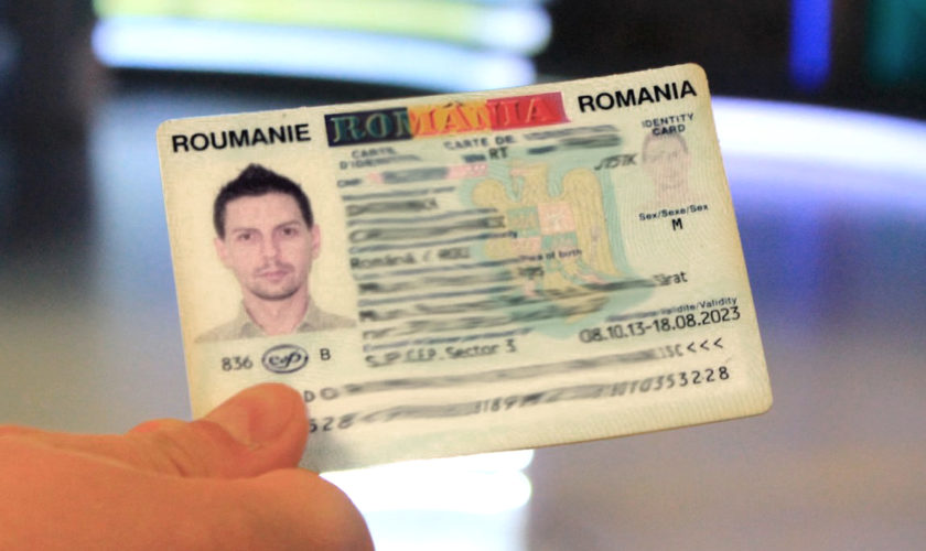CI-Carte-de-identitate-Romania-se-schimba-buletinele-buletin-840x500