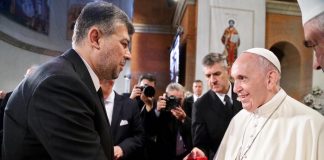 FOTO Președintele Camerei Deputaților, Marcel Ciolacu, întâlnire cu Papa Francisc