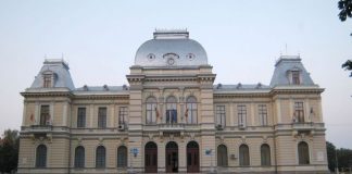 Conducerile mai multor instituţii subordonate Primăriei Râmnicu Sărat, schimbate