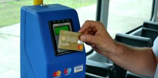 Este operațional! În autobuzele din Buzău se poate plăti biletul cu cardul