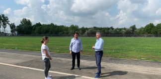 Galerie FOTO! Pistă unică în România, la Buzău! Președintele Federației, în vizită la stadionul de atletism