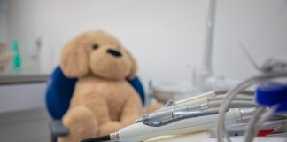 Cadou special al stomatologului Bogdan Marin pentru copiii din Buzău. S-a deschis Anti.Cariat