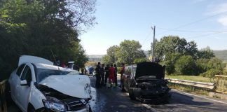 FOTO! Cinci răniți, printre care și un bebeluș, în accidentul de la Ojasca! Un barbat, în comă!