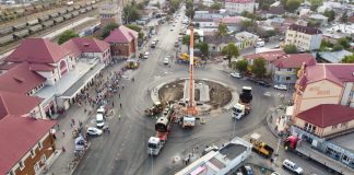 Circulația va fi blocată! Vineri, aniversare în rondul din fața Gării Buzău, la locomotivă