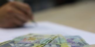 Mai pe față de atât nu se putea! Iată cum se împart banii pe criterii politice, la Buzău