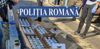 FOTO! Confiscări de substanțe mortale! Doi bărbați, vizați de percheziții