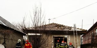 FOTO! Explozie într-o casă din Râmnicu Sărat! Proprietarul a suferit arsuri. E la spital