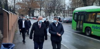 Galerie FOTO! Ciolacu și Toma, împreună la vot