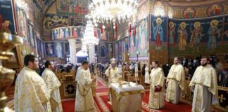 (FOTO) La Catedrală! Primele slujbe din Noul An. A oficiat ÎPS Ciprian, Arhiepiscopul Buzăului și Vrancei