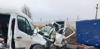 (UPDATE) Un șofer a murit! Accident grav, pe E 85, la ieșire din Rm. Sărat. Patru victime