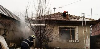Bătrână din Nehoiu, moartă în casa curpinsă de flăcări!