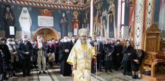 Galerie FOTO! Unde a slujit ÎPS Ciprian, în Duminica Sfintei Cruci