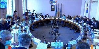 Cum îl ironizează liberalii pe primarul Toma, după aprobarea bugetului