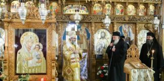 (FOTO) Stareț nou, instalat de ÎPS Ciprian