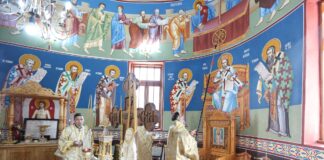 Galerie FOTO! Biserică sfințită de ÎPS Ciprian