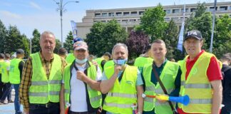 (FOTO) Polițiști buzoieni, din nou la proteste!
