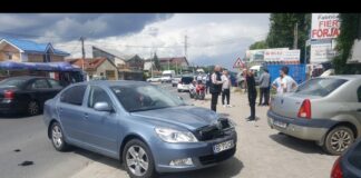 Accident la Mărăcineni. Motociclist rănit