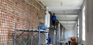 „Îl rog să se încuie în baie!” Revoltă! Lucrările la Colegiul Eminescu, în pericol de a fi sistate! DOCUMENT!