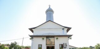 (FOTO) De ce a slujit IPS CIPRIAN la Biserica din Scurtești