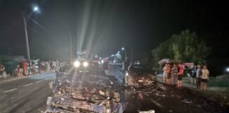(FOTO) UPDATE! Accident grav pe E85, la Limpeziș. Doi tineri răniți. Trafic restricționat