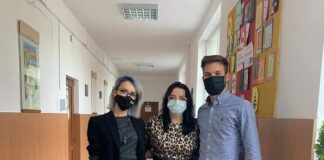 (FOTO) CONCURS. Directorii de scoli, „observați” de elevi, la examen