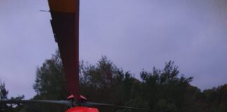 (FOTO) Accident mortal în râul Bâsca Mare. Unul dintre supraviețuitori, preluat cu elicopterul SMURD