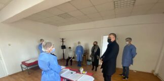 (FOTO) Prefectul de Buzău: „Vaccinarea rămâne singura soluție…”