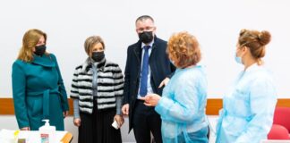 (FOTO) Caravana vaccinării a ajuns la Costești