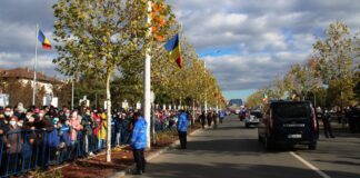 (Galerie FOTO) Peste 3000 de buzoieni, la parada de Ziua Națională! Cine a fost vedeta evenimentului