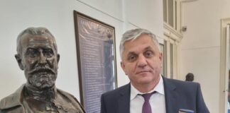 (FOTO) Cercetătorul buzoian COSTEL VÎNĂTORU, premiat de ACADEMIA ROMÂNĂ!