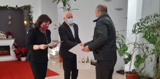 (FOTO) Cei mai fideli dintre donatorii de sânge, premiați de Consiliul Județean