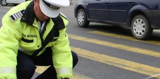 (UPDATE) Femeie spulberată de o mașină, la Râmnicu Sărat. Șoferul, un avocat, fost procuror