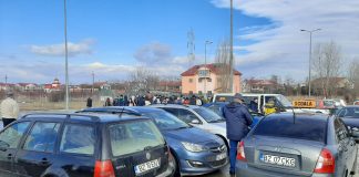 (FOTO) Blocaj la examenele auto și la Înmatriculări! Zeci de candidați, reprogramați. A picat serverul