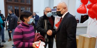(FOTO) Dragobetele, sărbătorit la Teatrul George Ciprian. Președintele Neagu: Păstrăm tradiția!