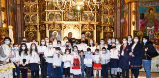 (FOTO) Elevi buzoieni premiați. Participare la un concurs internațional pe teme religioase