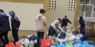 (FOTO) Cum s-au mobilizat elevii și profesorii de la Școala nr. 15 Buzău. Campanie umanitară pentru refugiați