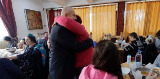 (FOTO) Președintele Neagu, în mijlocul refugiaților. „Se pot baza pe noi”