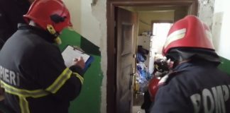 (FOTO) BUZĂU. Bătrână salvată din apartamentul cuprins de flacări