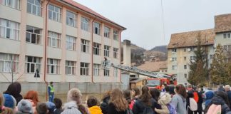 (VIDEO/FOTO) Exercițiu ISU, la Nehoiu. Scenariu: intervenție după un cutremur devastator