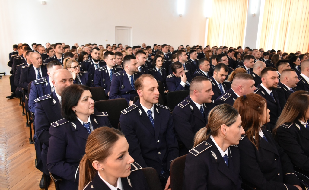 politisti 2