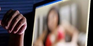 Șantaj sexual! Tânără din Chiojdu, victima unui prahovean