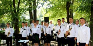 Concert de promenadă, azi, în Parcul Crâng