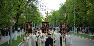 AZI. Procesiune de Florii, pe străzile Buzăului