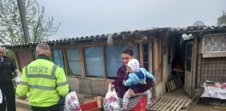 (FOTO) Daruri din partea polițiștilor locali