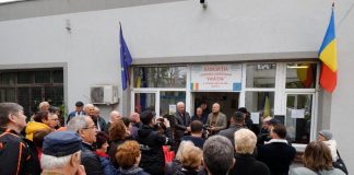 (FOTO) Zeci de pachete pentru pensionari, oferite de Consiliul Județean