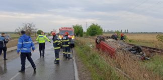 (FOTO/UPDATE) Mașină răsturnată pe șoseaua de centură